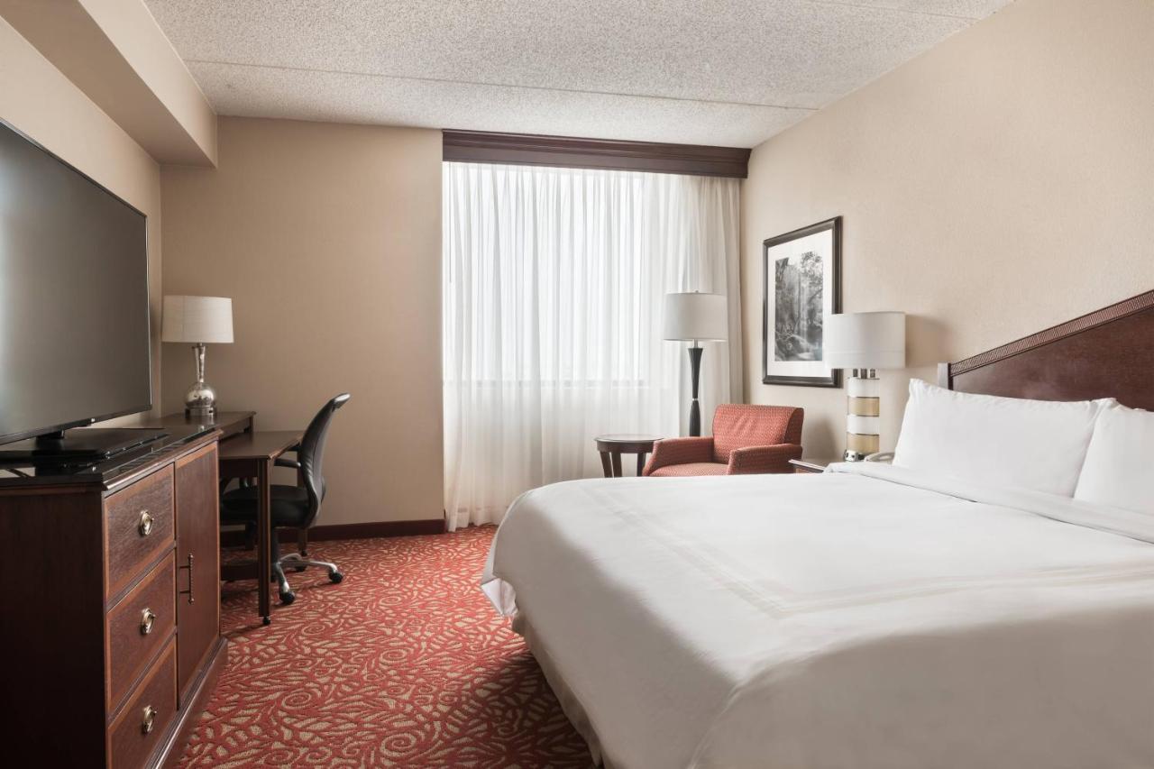 Chicago Marriott Northwest Hotel Хофман Истейтс Екстериор снимка