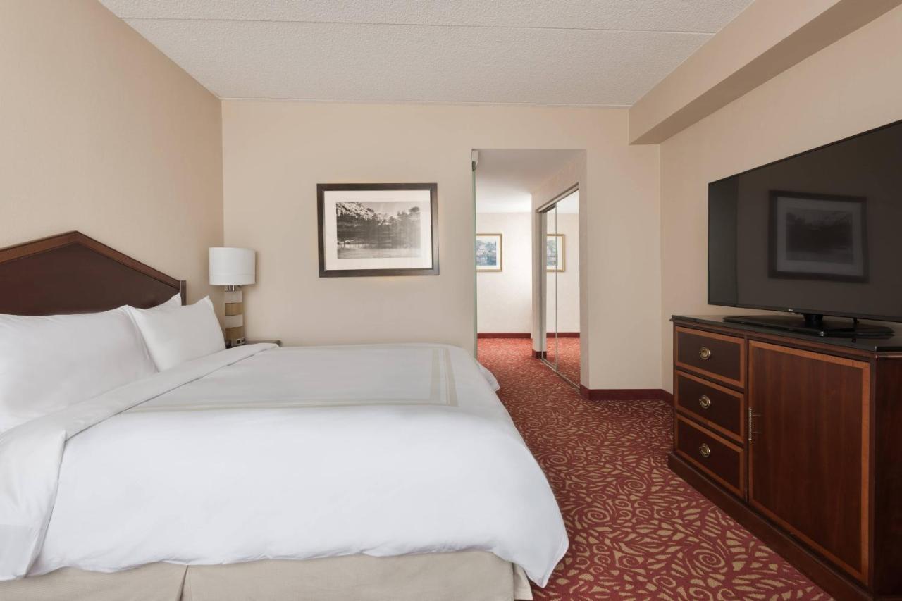 Chicago Marriott Northwest Hotel Хофман Истейтс Екстериор снимка