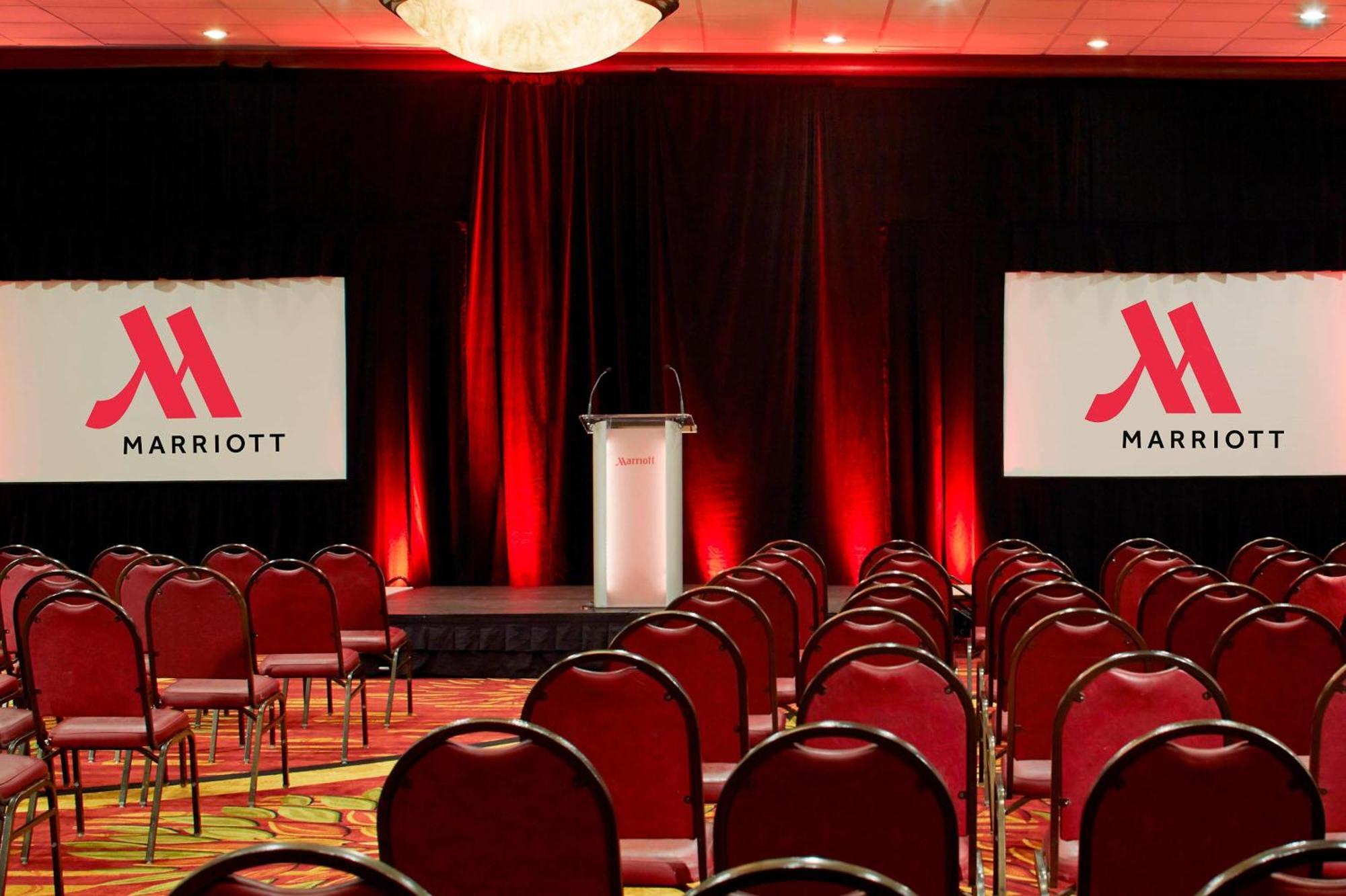 Chicago Marriott Northwest Hotel Хофман Истейтс Екстериор снимка