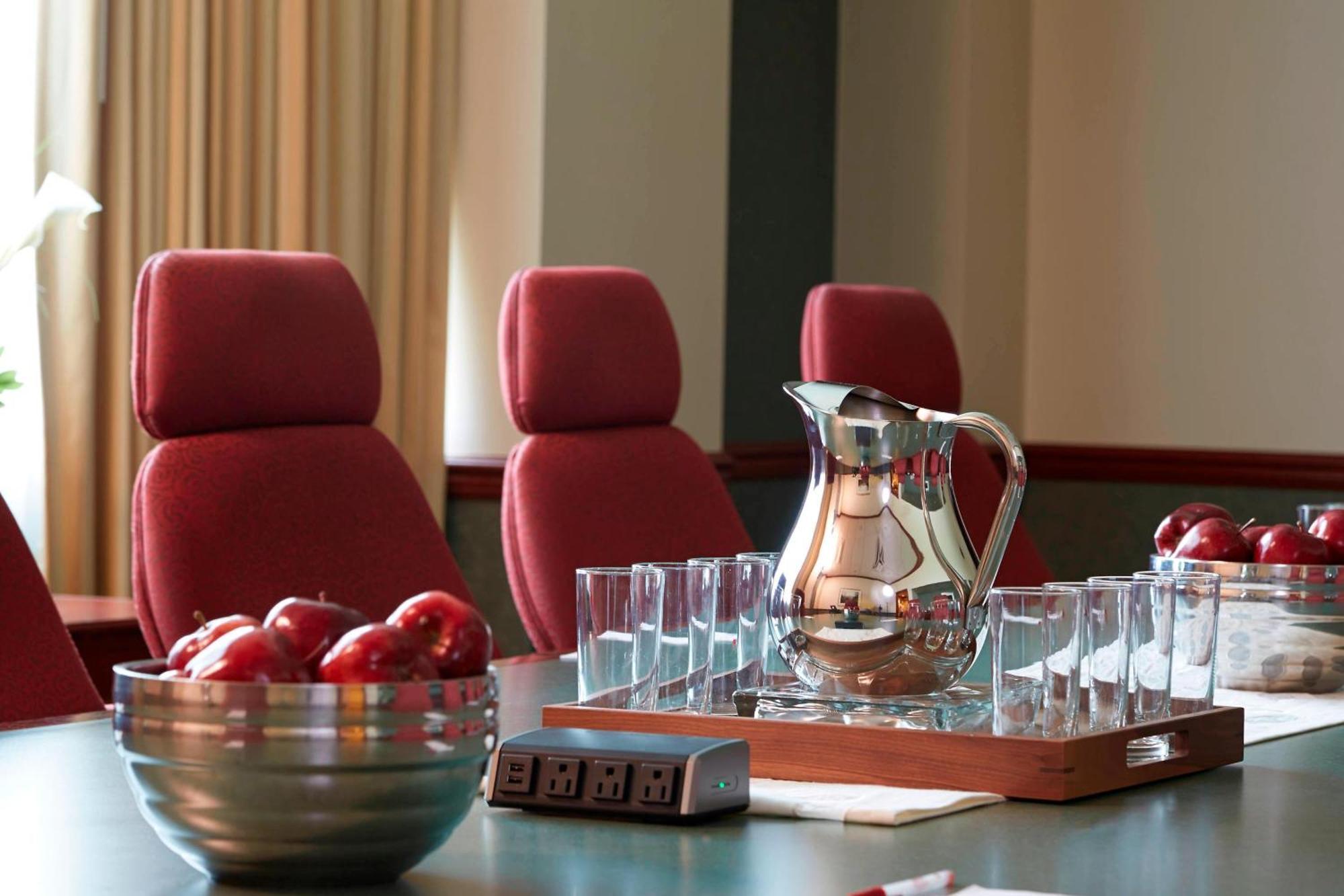 Chicago Marriott Northwest Hotel Хофман Истейтс Екстериор снимка