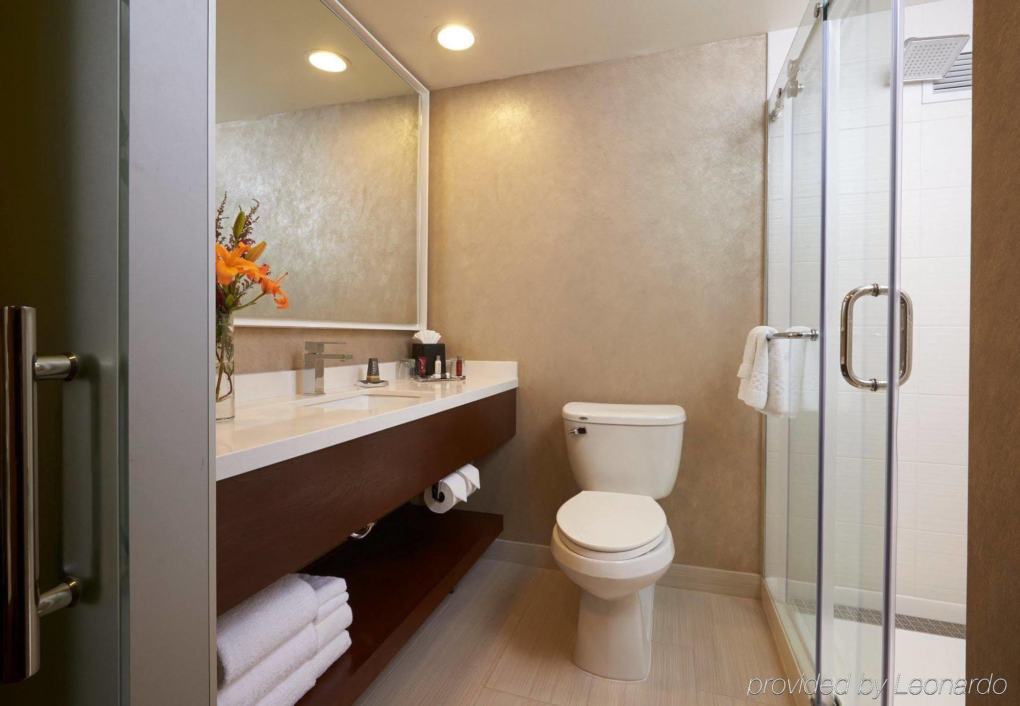 Chicago Marriott Northwest Hotel Хофман Истейтс Екстериор снимка