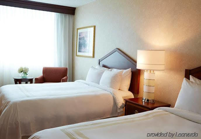 Chicago Marriott Northwest Hotel Хофман Истейтс Екстериор снимка