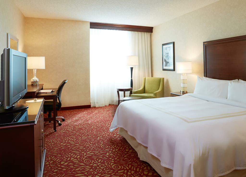 Chicago Marriott Northwest Hotel Хофман Истейтс Екстериор снимка